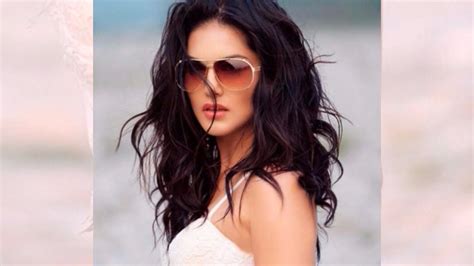 sunny sunny leone sunny leone|Sunny Leone on playing herself in Zee5 series: 'Acting in.